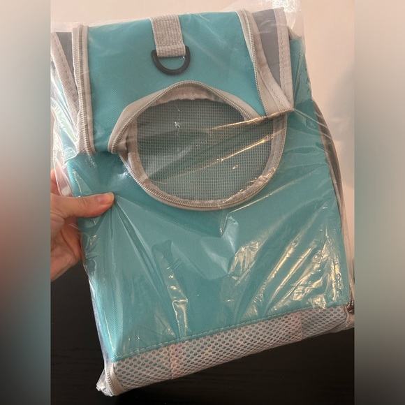 Portable Small Animal Carrier.  Pouch Foldable Pet Backpack - Picture 8 of 10